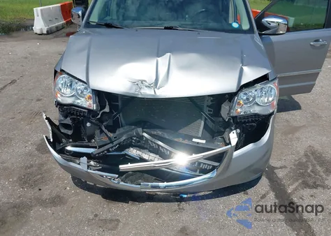 2016 Chrysler Town & Country Touring-L Anniversary Edition из США, поврежденный, VIN 2C4RC1CG5GR207321